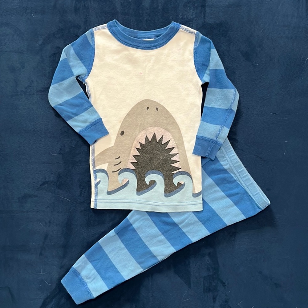 [Hanna Andersson] Shark Pajamas